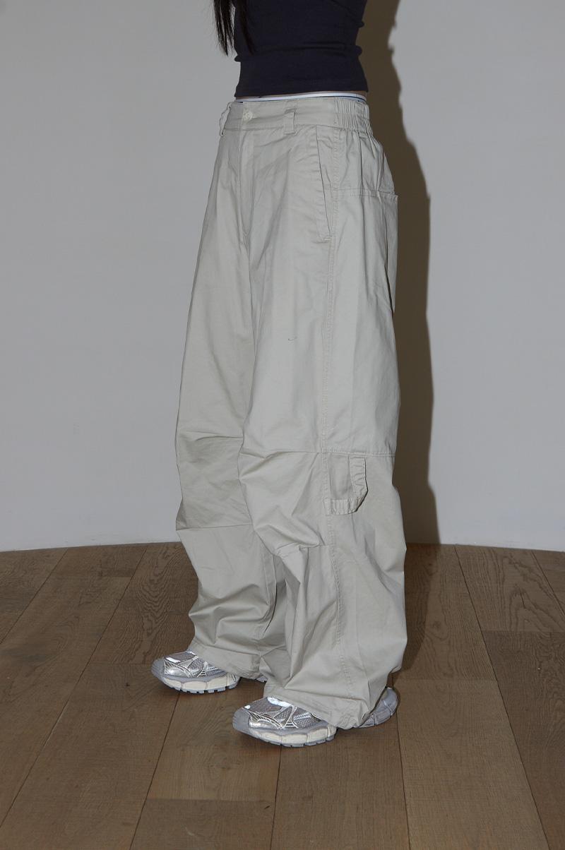 VINTED PARACHUTE VINTAGE PANTS