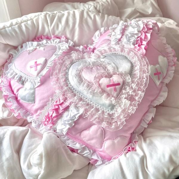 heart bomb cushion