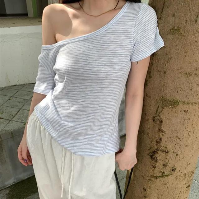 시스 스트라이프 원숄더 언발 트임 오프숄더 티-t