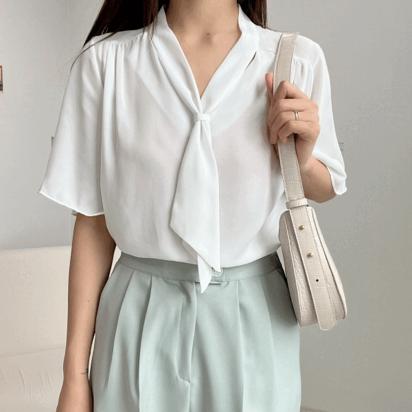 🏆고퀄🏆 모니카 셔링 타이블라우스 / 블라우스 반팔블라우스 퍼프블라우스 셔링블라우스 프릴블라우스 나시블라우스 스퀘어넥블라우스 오프숄더블라우스 크롭블라우스 슬랙스 롱스커트 하객룩