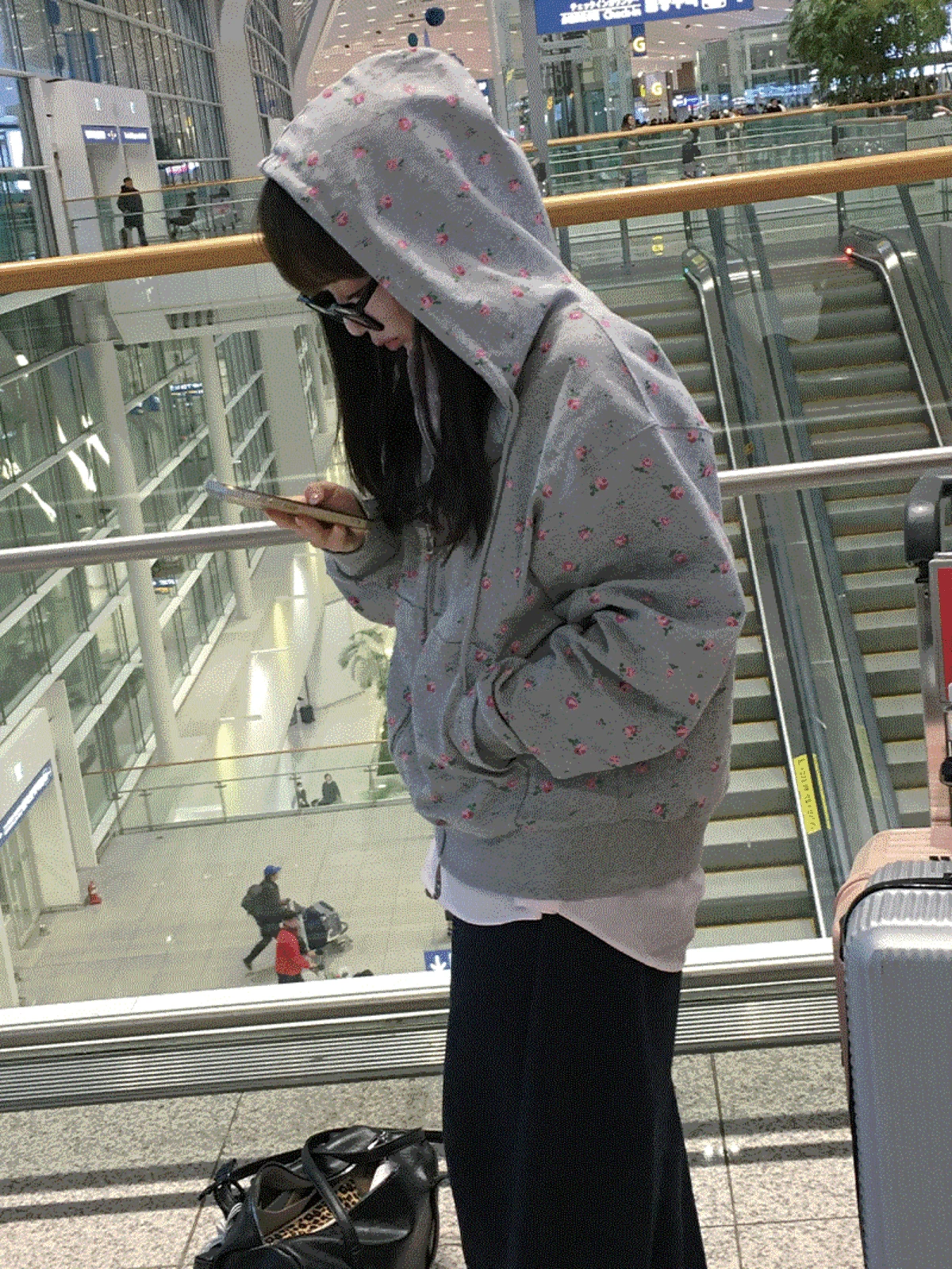 [핀터무드🌷]베릴 미니 플라워 후드집업