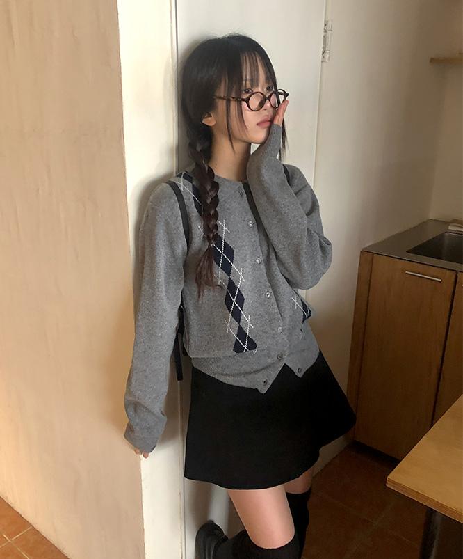 니어웨어 모딘 울 아가일 카라 가디건 (5color)