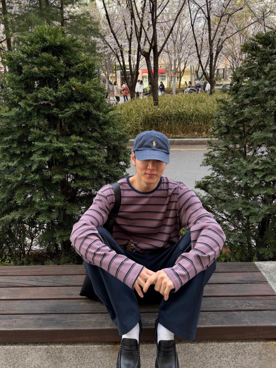 En ribbed stripe long sleeve tee