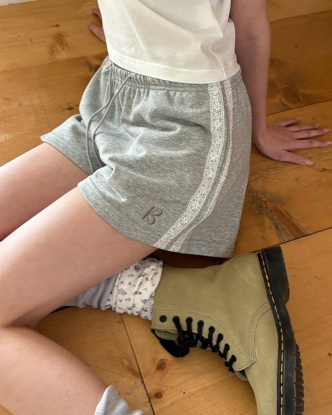 [당일출고][26S/S NEW][MADE]리오나 레이스 트랙 숏 팬츠