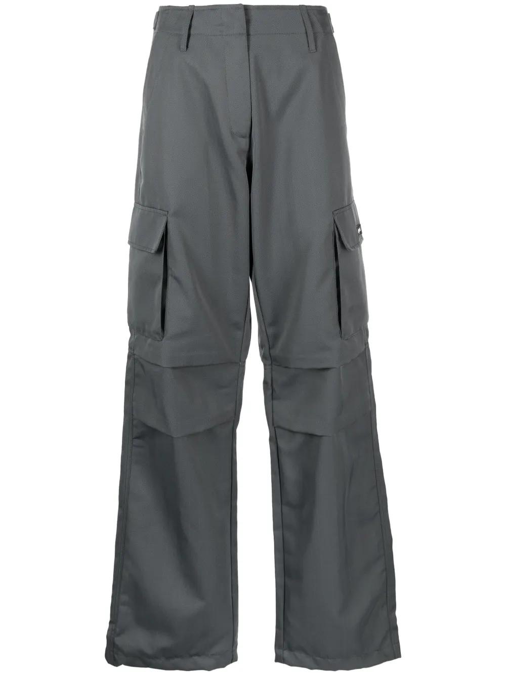 wide-leg cargo trousers