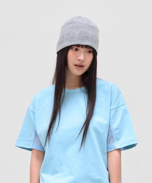 Linking Flower Jacquard Beanie