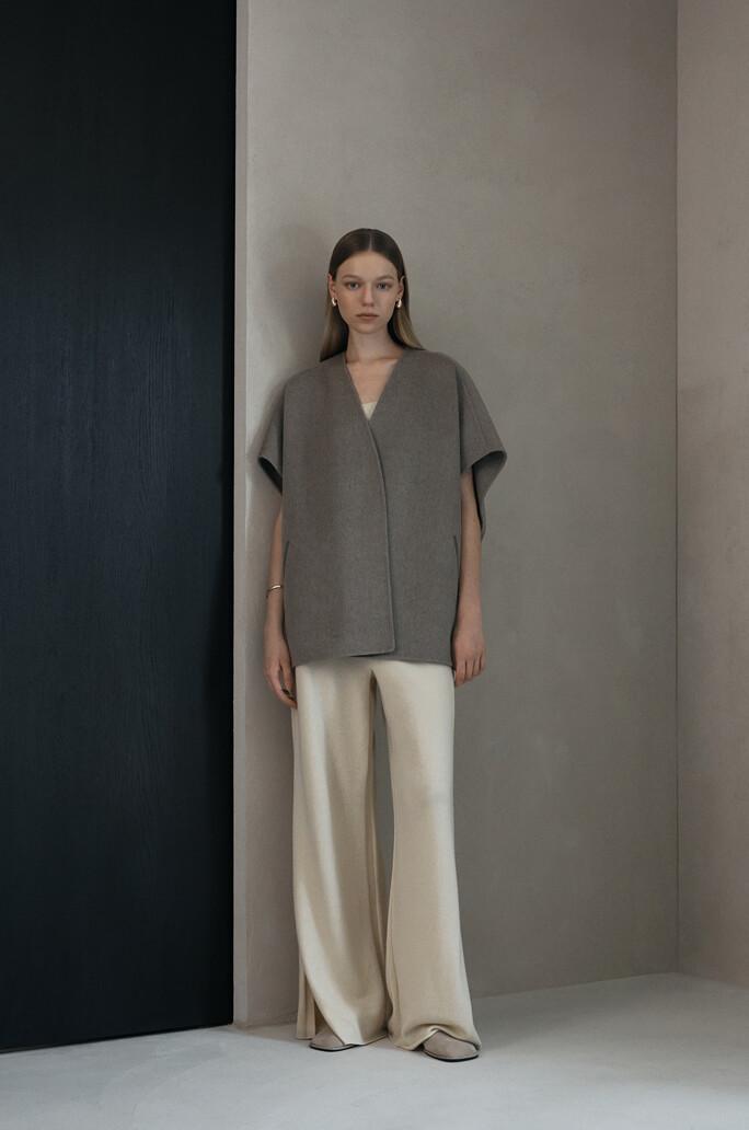 [the CASHMERE] 캐시미어 블렌드 박스핏 오픈 베스트