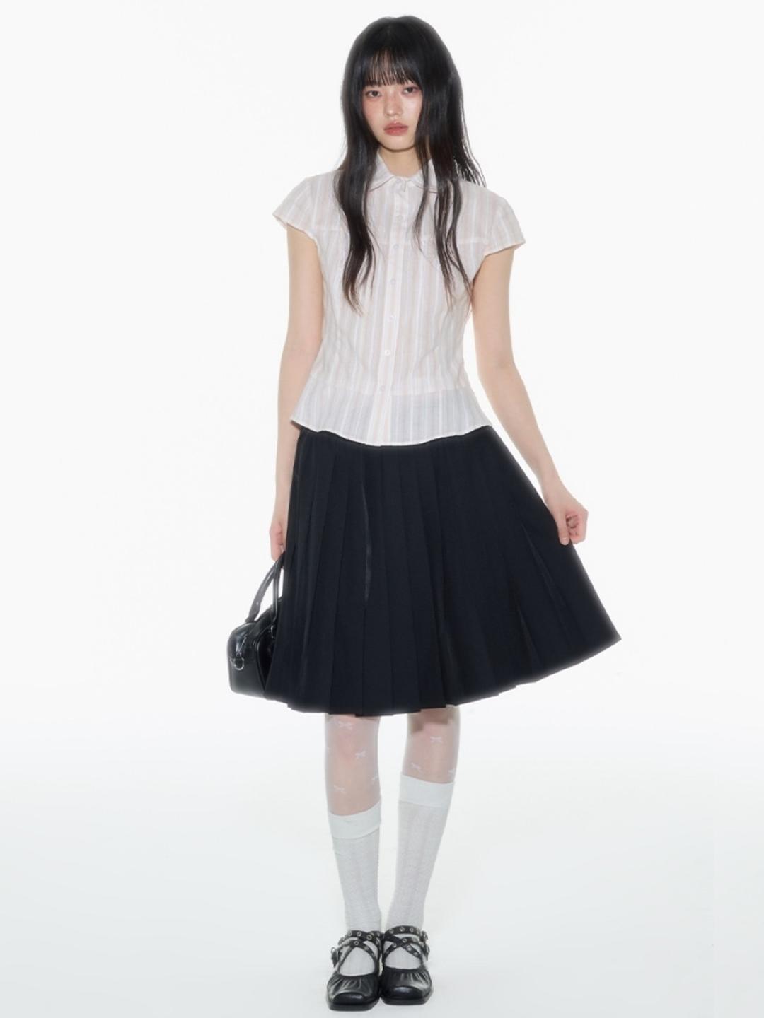 Onthereverse Black String Pleated Skirt