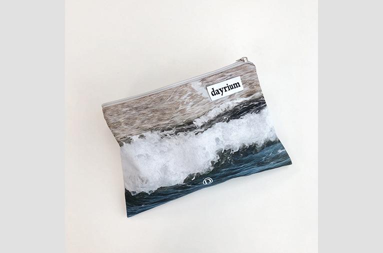 [데이리움] 지퍼 파우치 - 강릉샌드