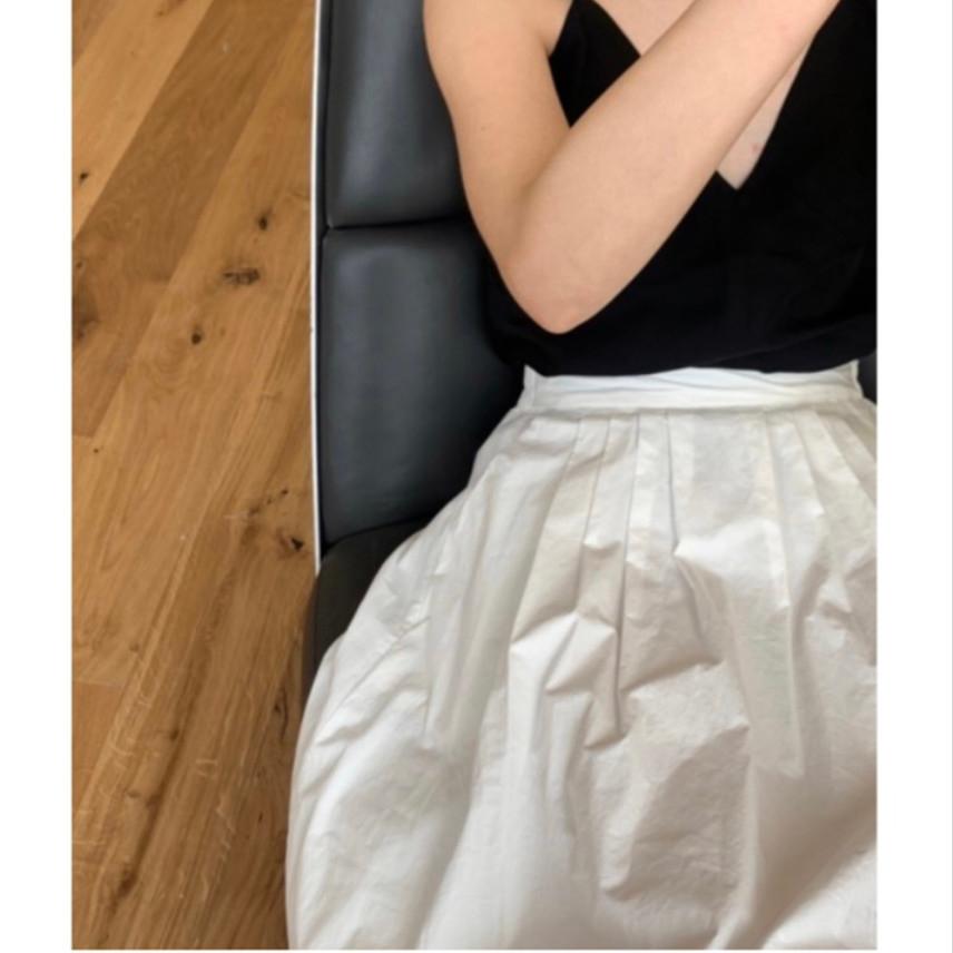 모네 아리 화이트 풀 스커트 (MONE)