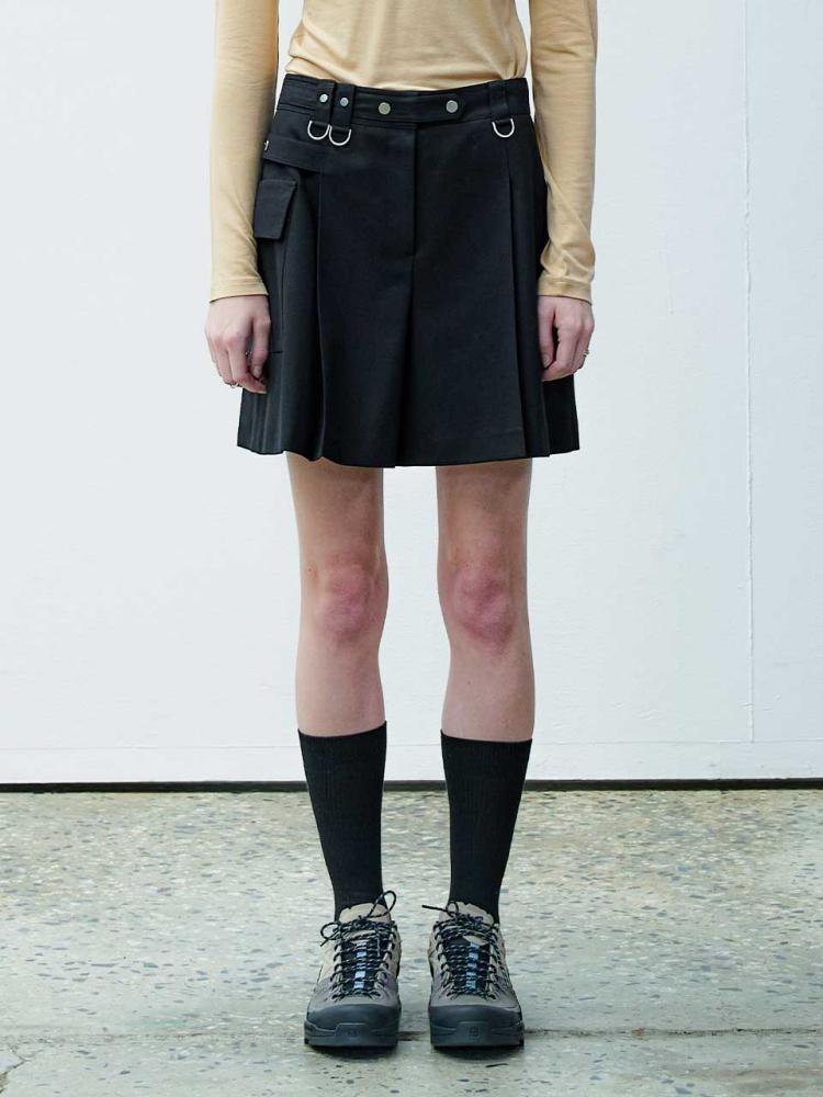 포켓 플리츠 쇼츠 AW4AL65210