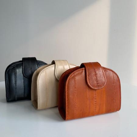 이런 상품 어때요? 핸드메이드 장어가죽 하프문 포켓 반지갑