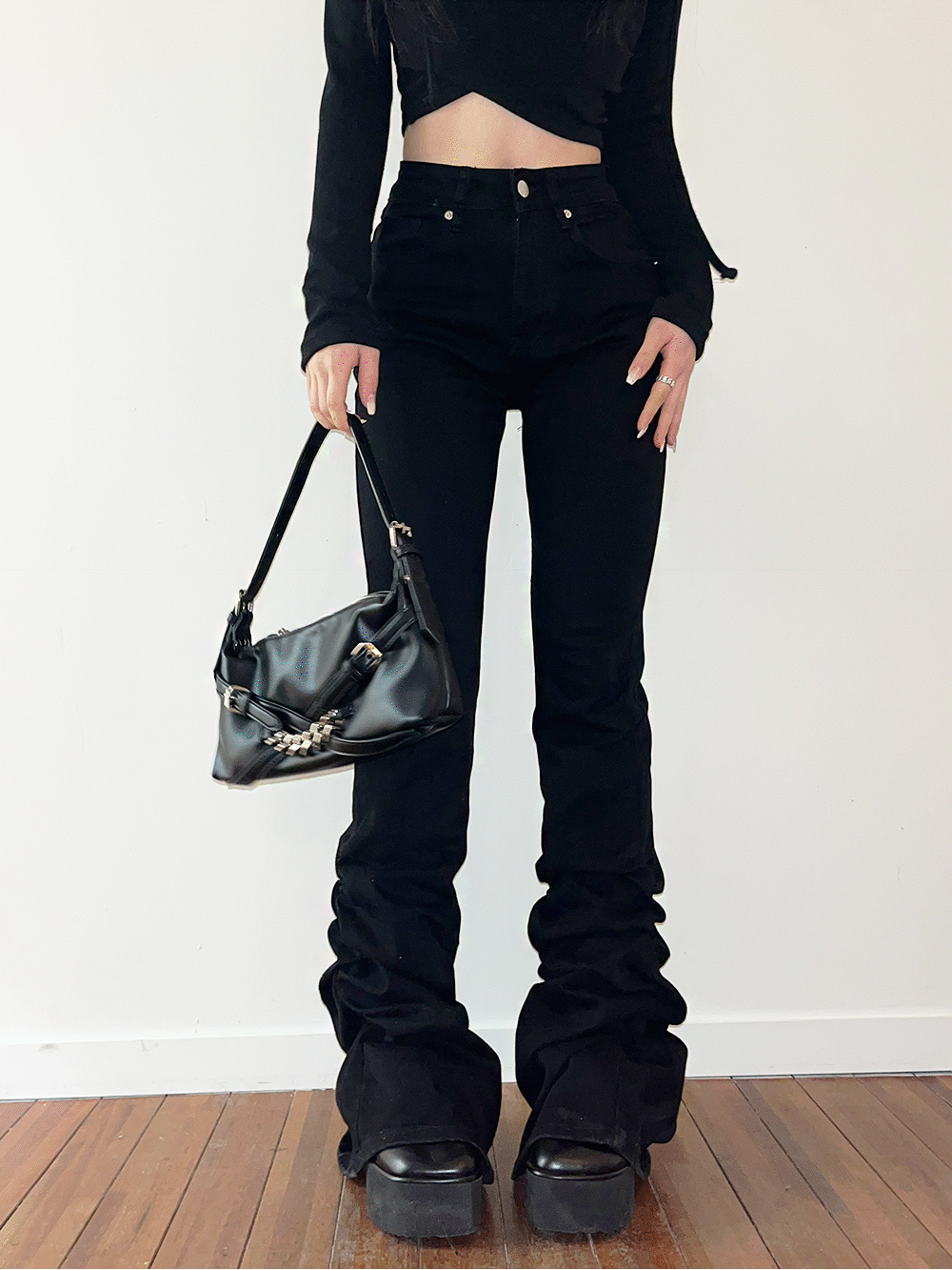 키코 shirring black boots-cut pants | 셔링 하이웨스트 블랙 부츠컷 팬츠
