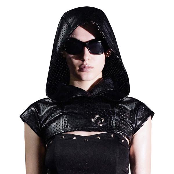 PUNCHING SET-UP HOODIE PIECE IN BLACK