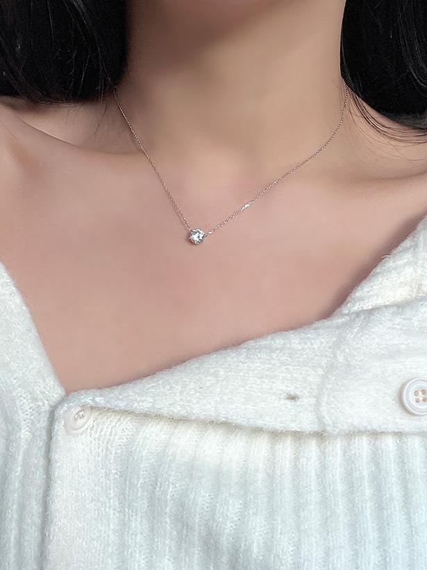 carat necklace