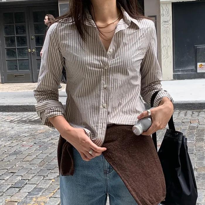 a pepe stripe shirt (beige)
