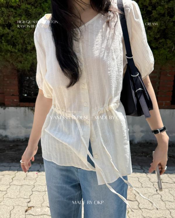 제작 | 바네사 블라우스