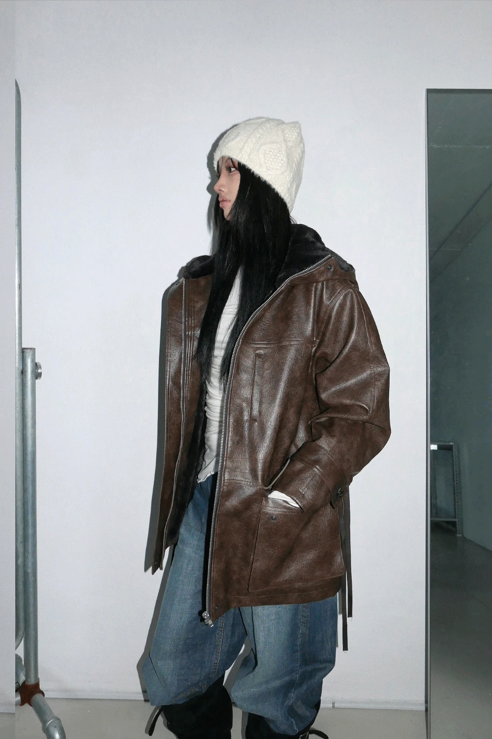HOOD SEARING LEATHER  MUSTANG COAT / 후드 시어링 레더 무스탕 코트