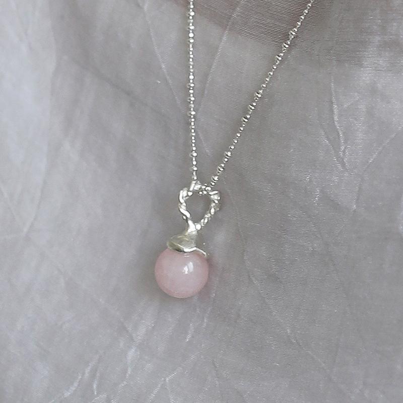 Rosy bubble necklace