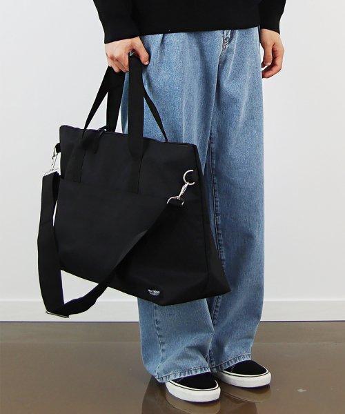 심플 빅토드 크로스백 - 블랙