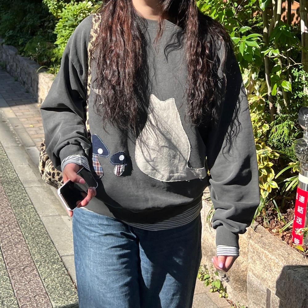 수선화양장점 버섯과 고양이 스웨트셔츠