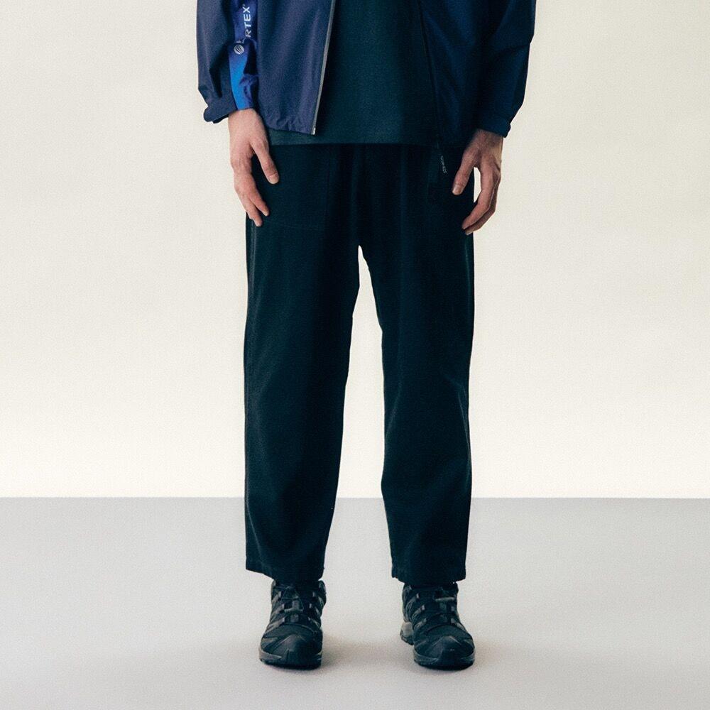 루즈테이퍼드 팬츠 Black