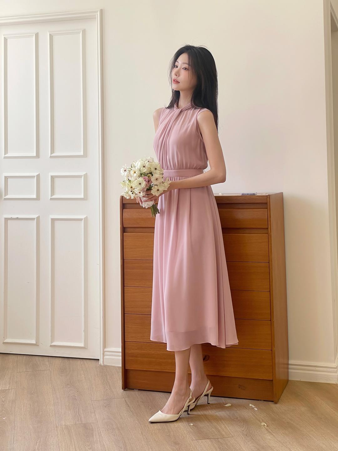 지고트(OUTLET) 디테쳐블 케이프 시폰 원피스 (JAQUARD PINK) JR5A0OP922