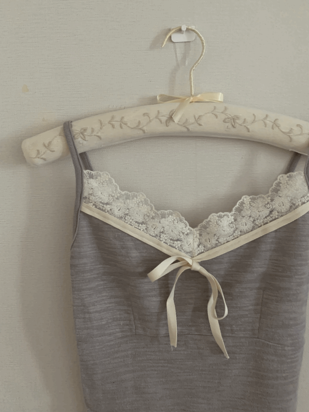 [Inner] Milktea Lace Ribbon Sleeveless / 2 colors