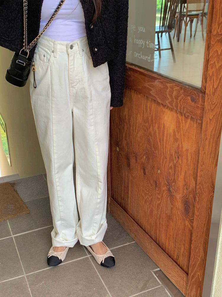 QQ 절개 화이트팬츠