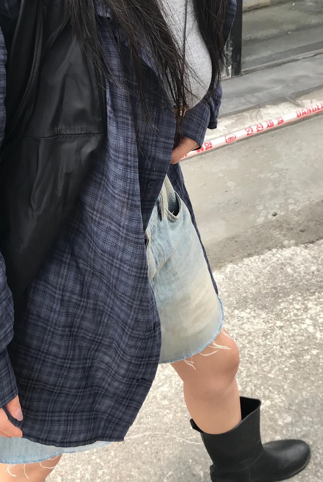 더니브 Nerdy check shirt