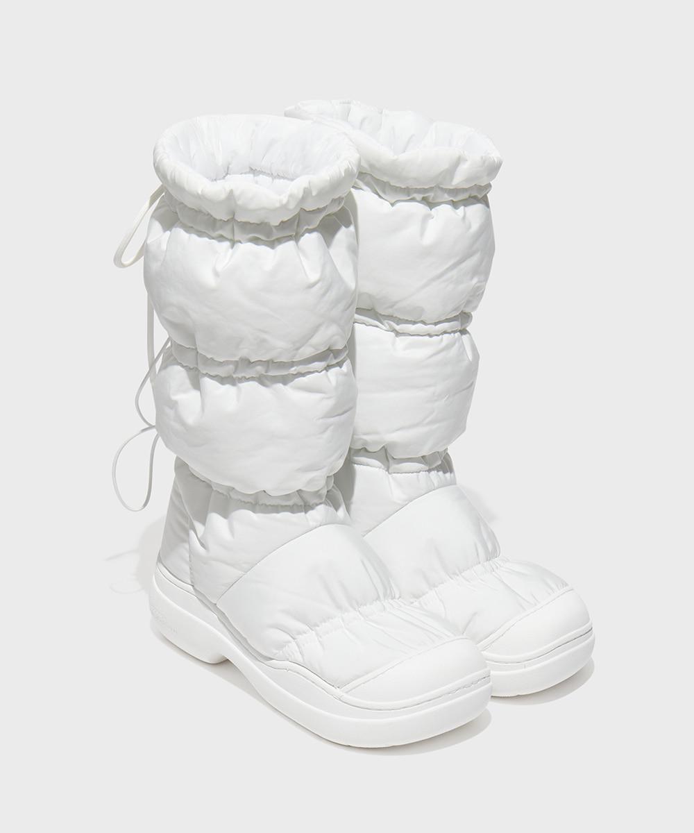 [NEW 10%| 11.22이내 출고] HAYDEN PUFF PADDED BOOTS LONG - WHITE