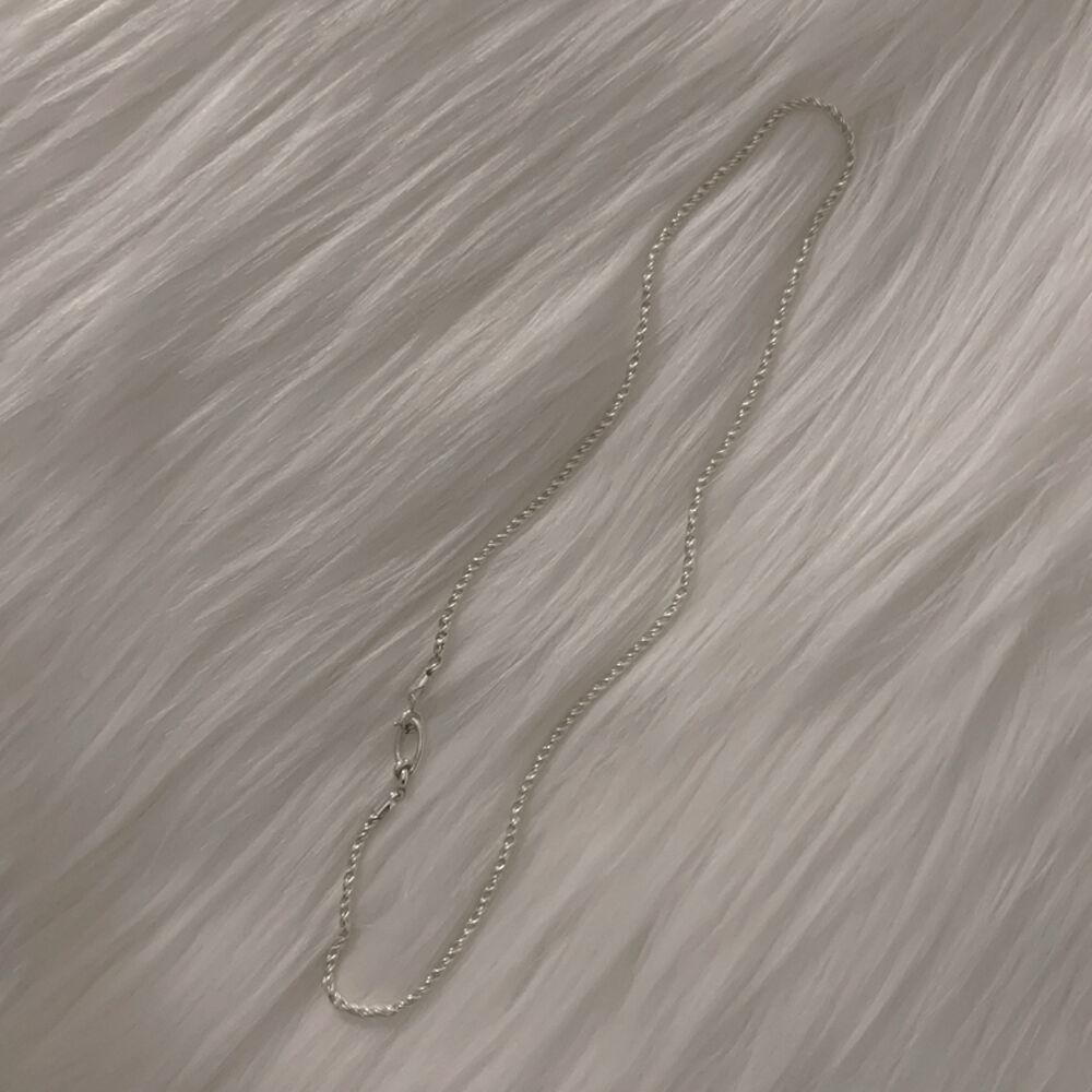 Knot necklace