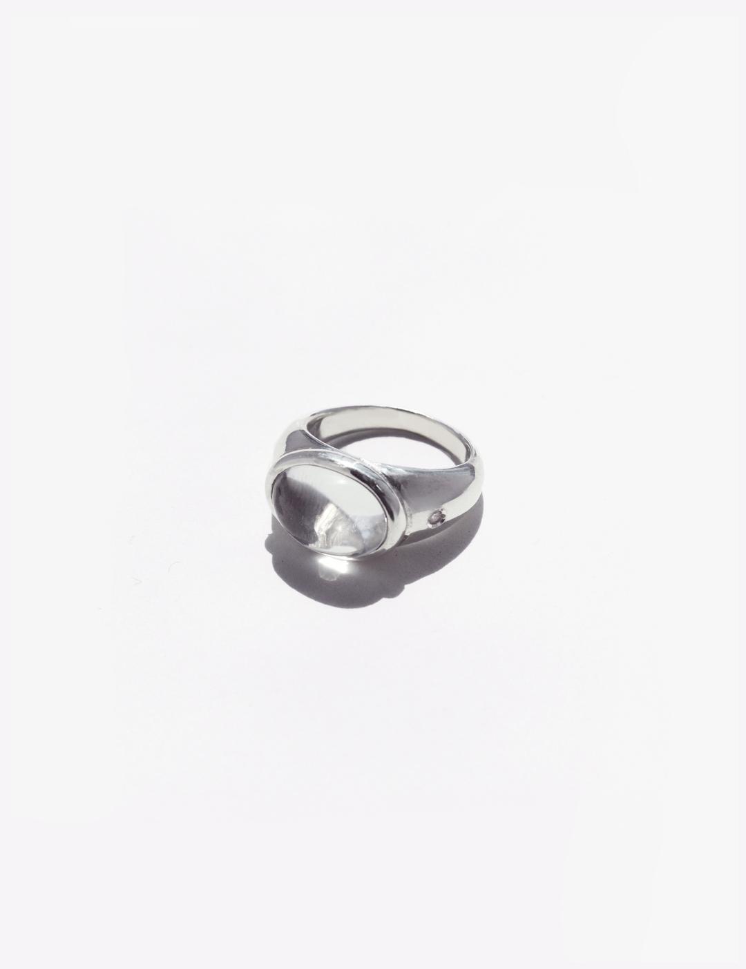 grandma ring (white quartz)