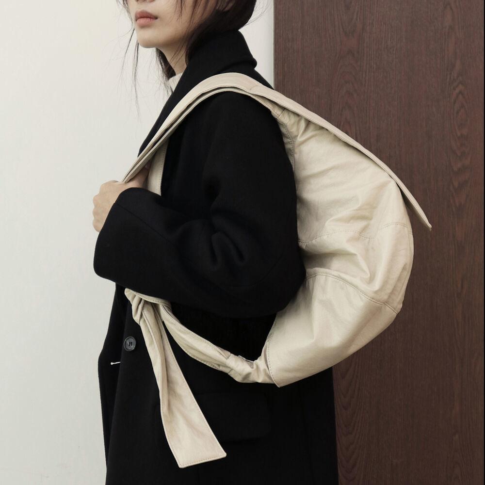 CROI PADDING BAG _ LIGHT BEIGE