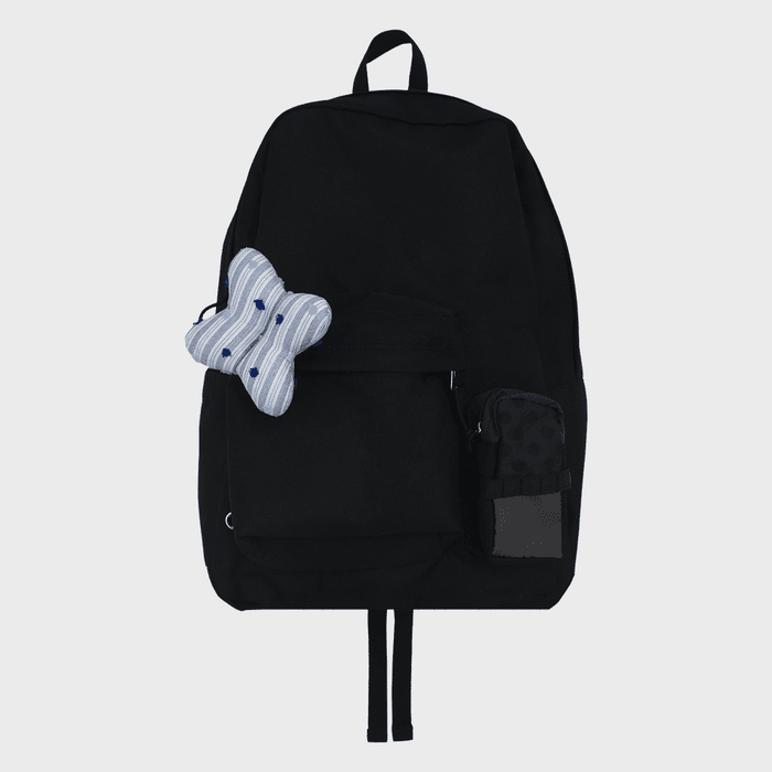 FLOWER BROOCH BACKPACK