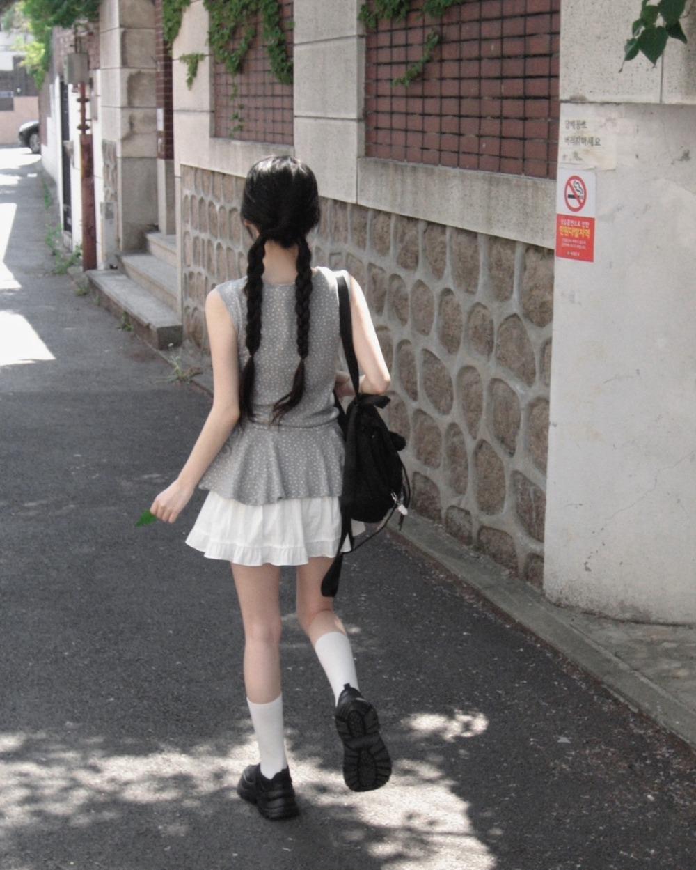 언버티 currot frill mini sk