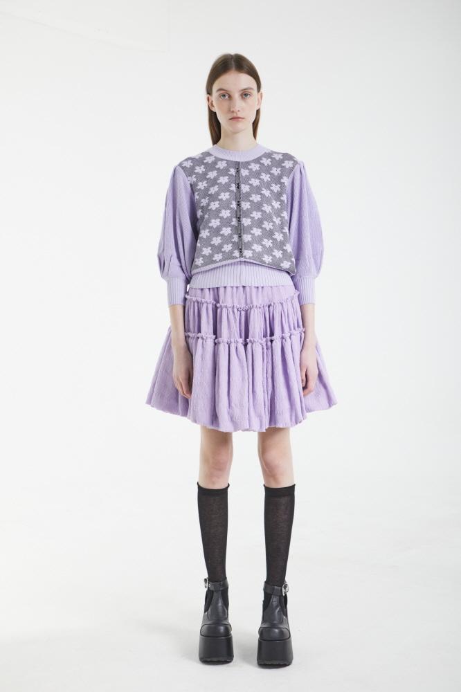 볼륨 슬리브 플라워 니트