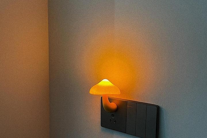[해외] 노오란 미니 LED 야간 센서등 버섯 콘센트 조명 귀여운 월램프