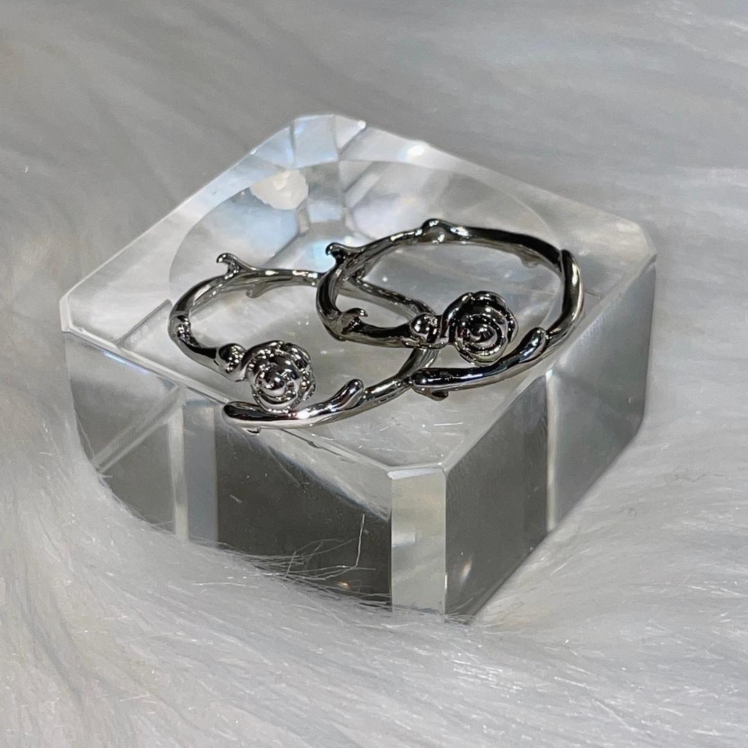 뮤징 [무배] 앤틱 로즈 장미 리프 디테일 링 (사이즈 조절 가능)