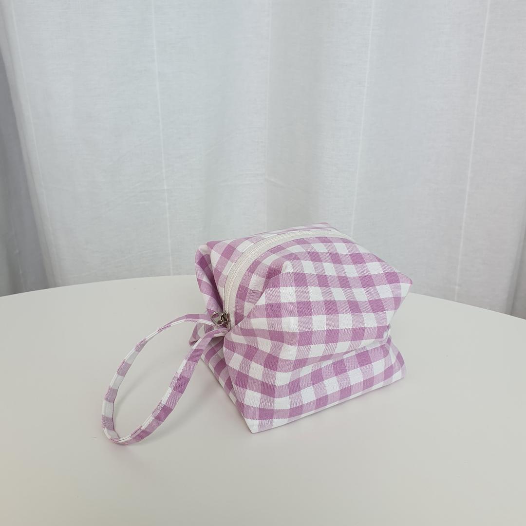 [어나덜아이] 라벤더 체크 콩파우치