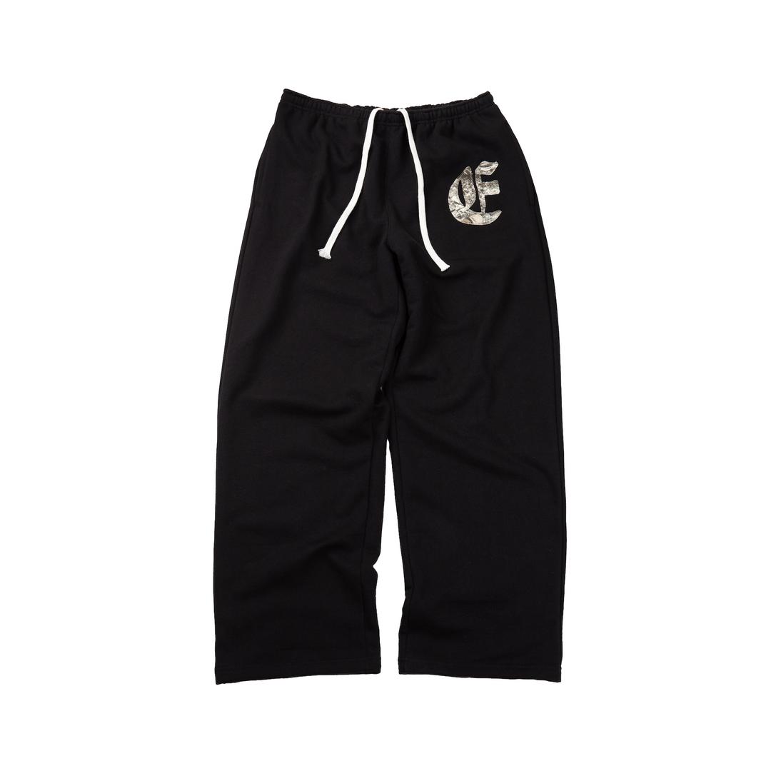 Real Tree Appliqué Jogger Pants (Black)