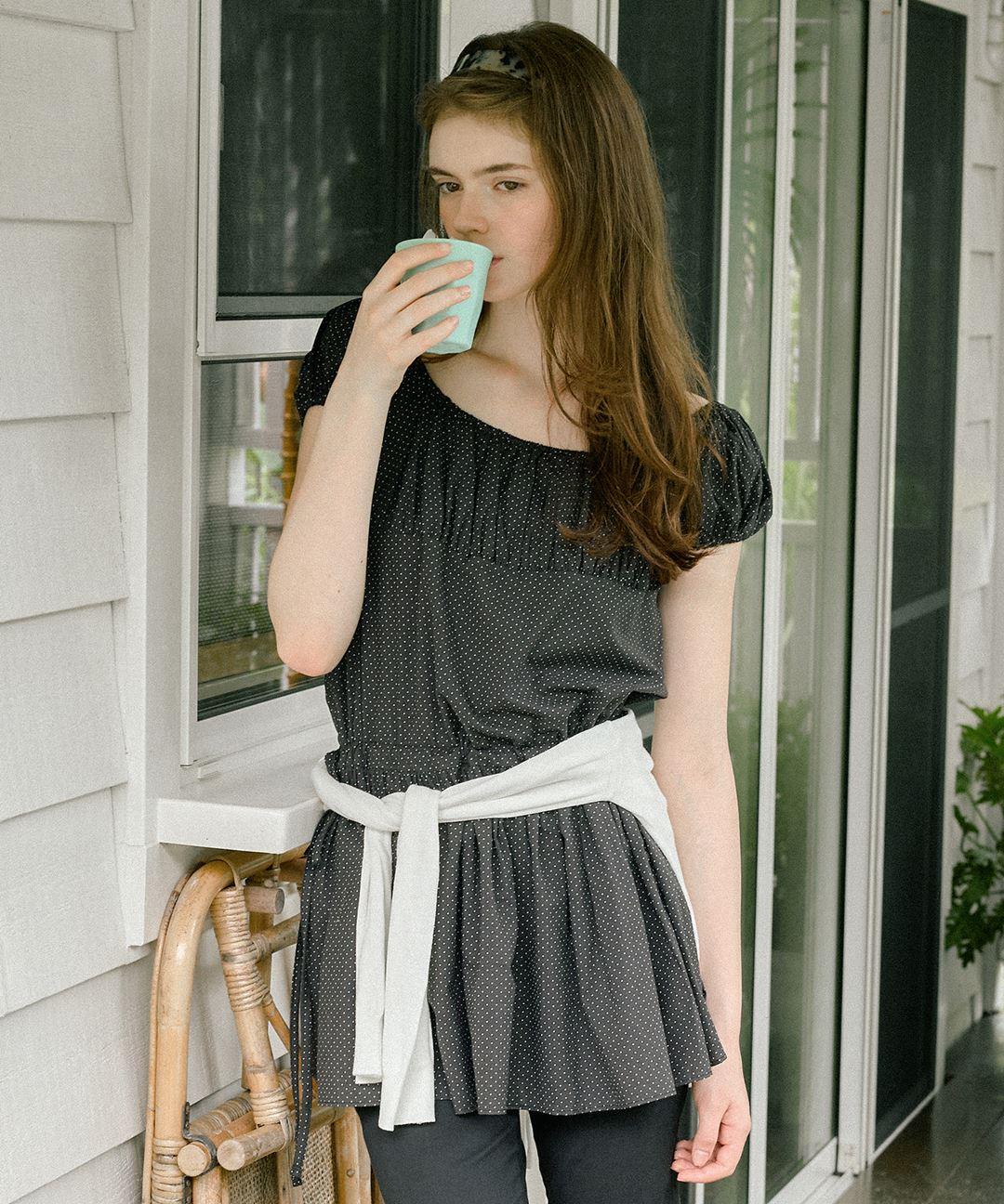 레터프롬문 [S/M SIZE] 도트 밴딩 셔링 미니 원피스 ( 2 colors )