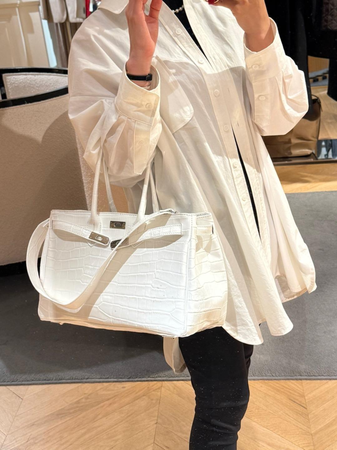 비앙코 모나코백