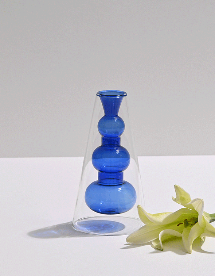 pretty vase series (blue)