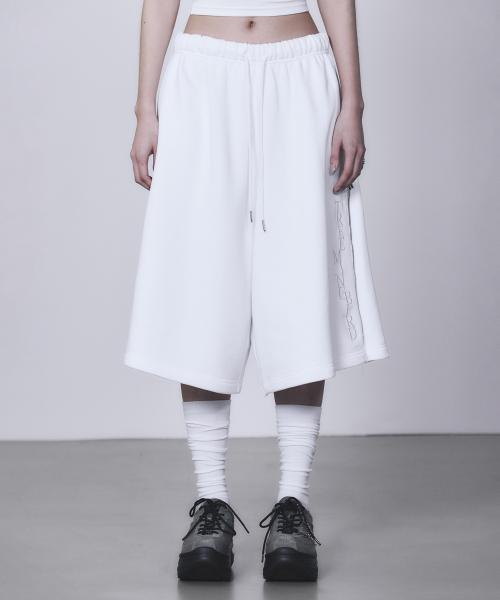 Zipper Finishing Sweat Bermuda Pants [ White ]