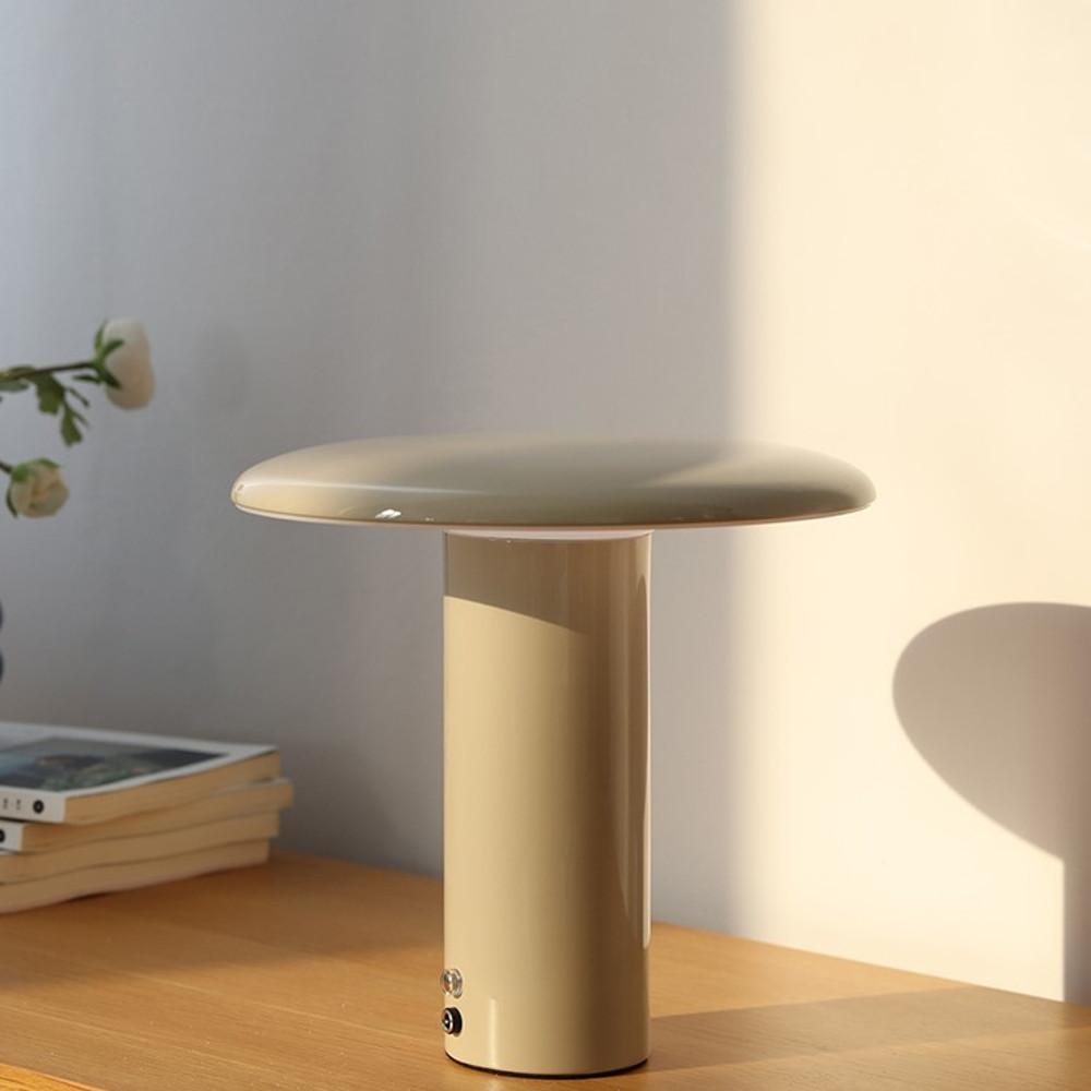 미드센츄리 구찌니 머쉬룸 충전식 데코 플로어 램프 GUZZINI mushroom