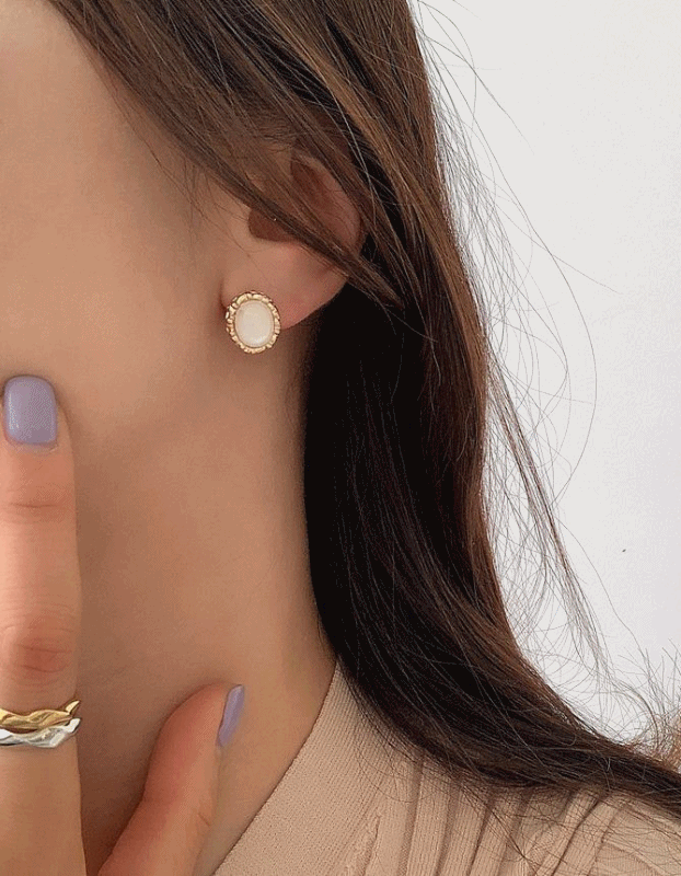 자개 심플한 미니 작은 기본 데일리 귓볼 딱붙는 귀걸이 무알러지 티타늄 이어링