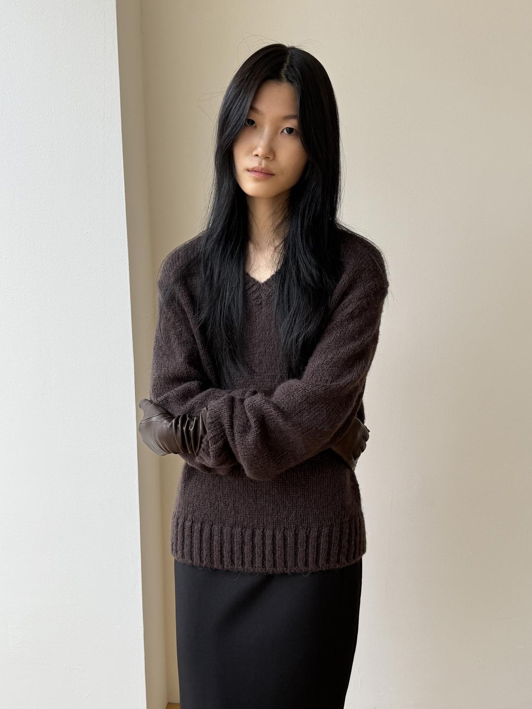 Peta v pullover (charcoal brown)