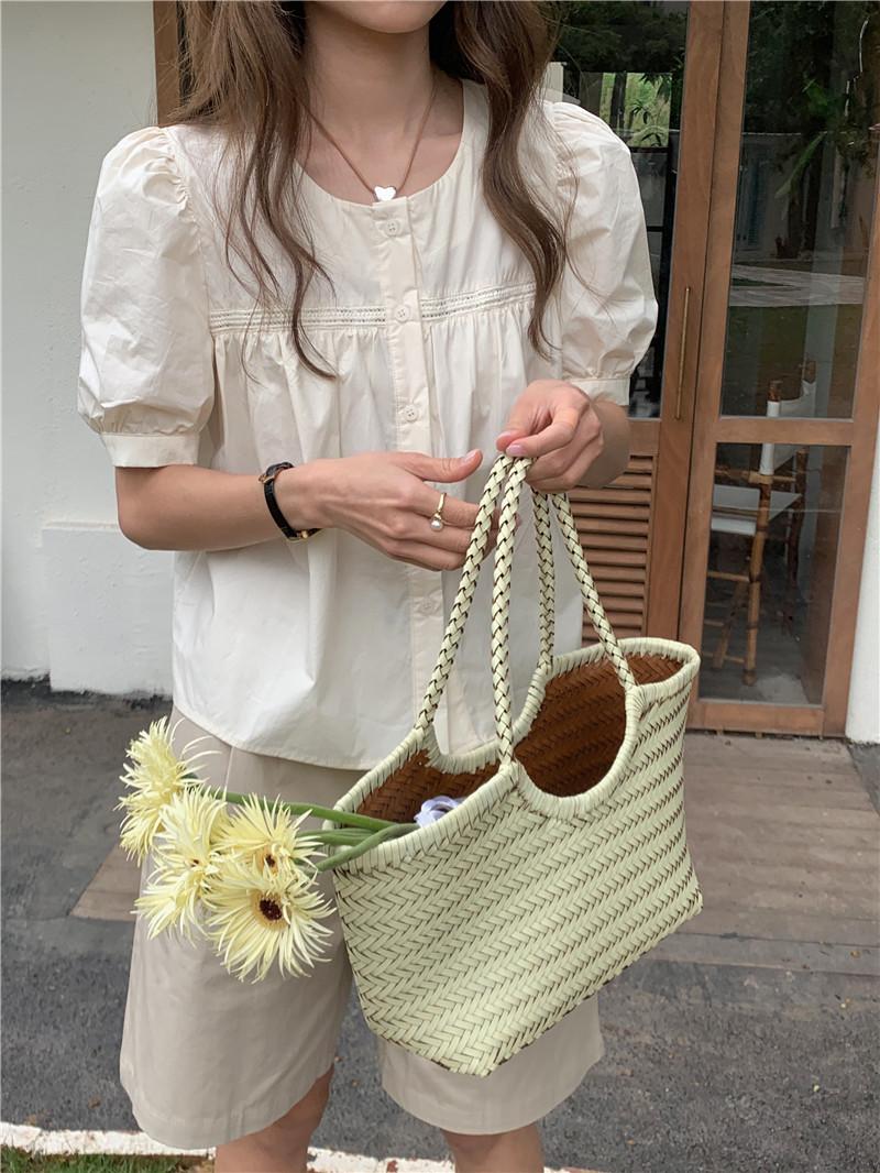 1015마켓 [누적만장판매]알레나 퍼프 버튼 블라우스