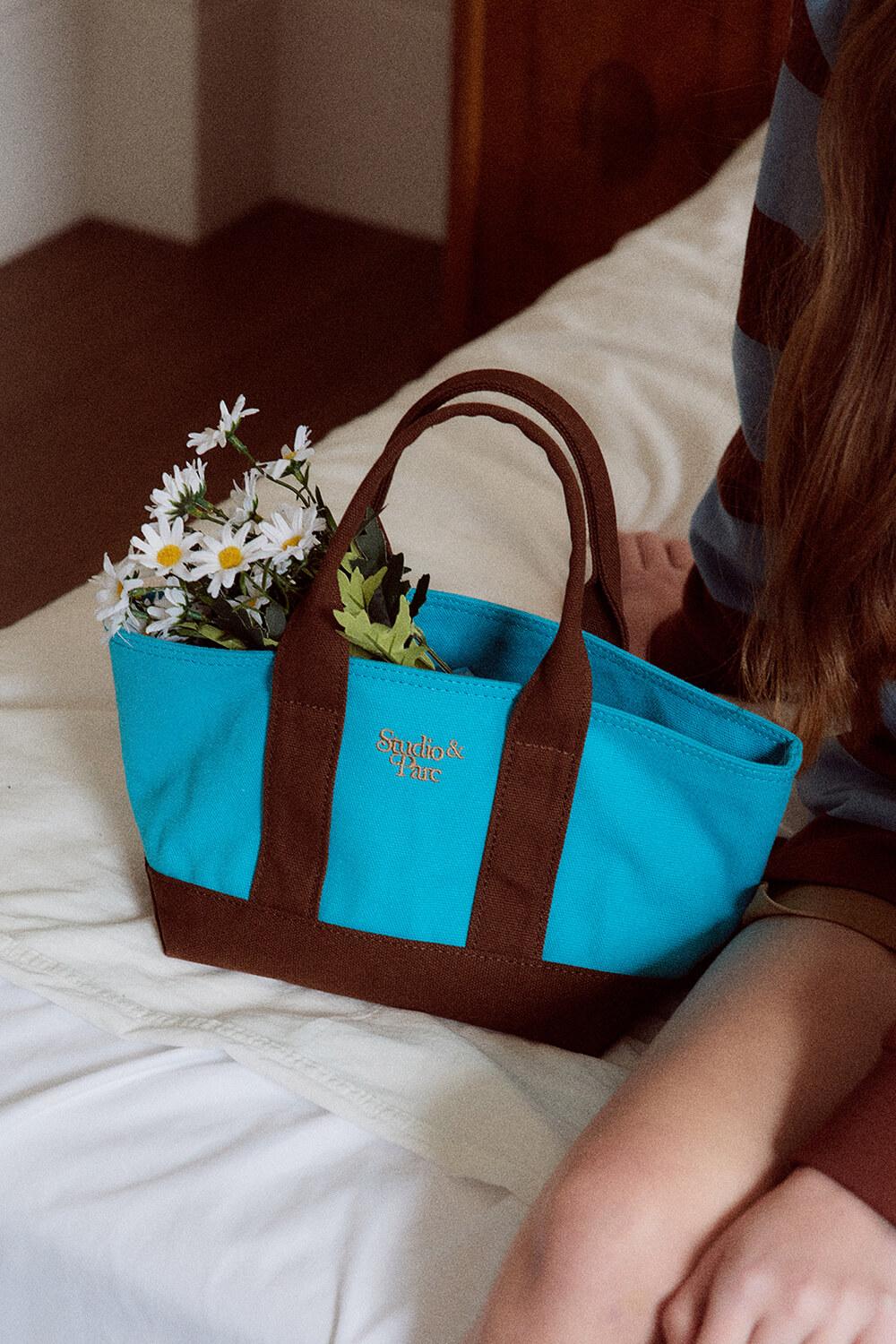 류이서착용 (UNI) Canvas Tote Bag_Sky Blue